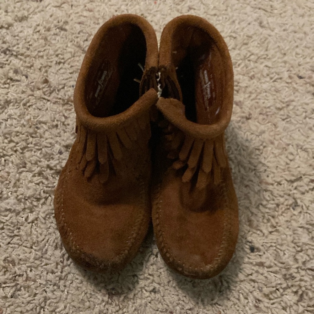 Kids moccasins